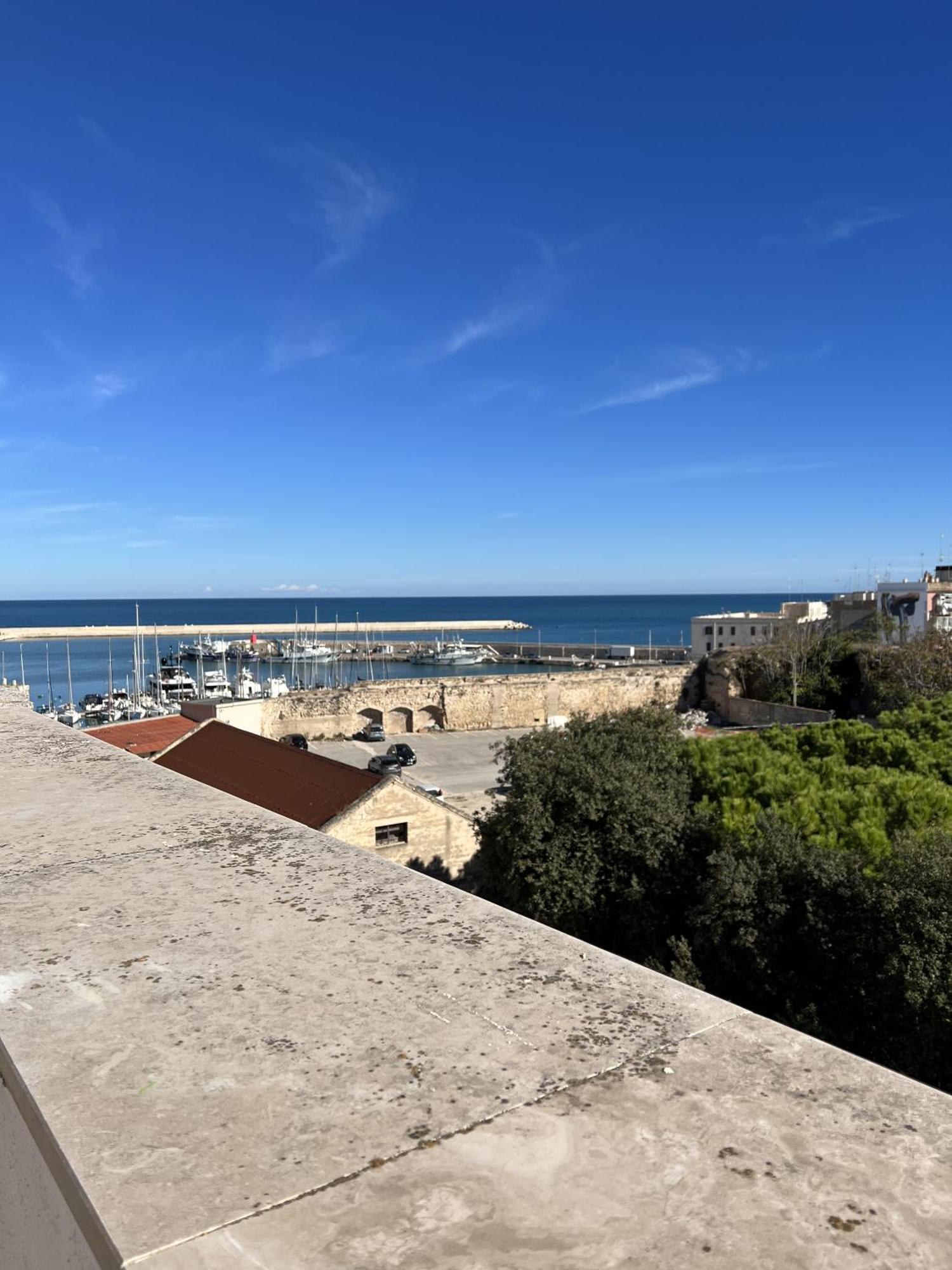 Intra Moenia Bed & Breakfast Bisceglie Exterior photo